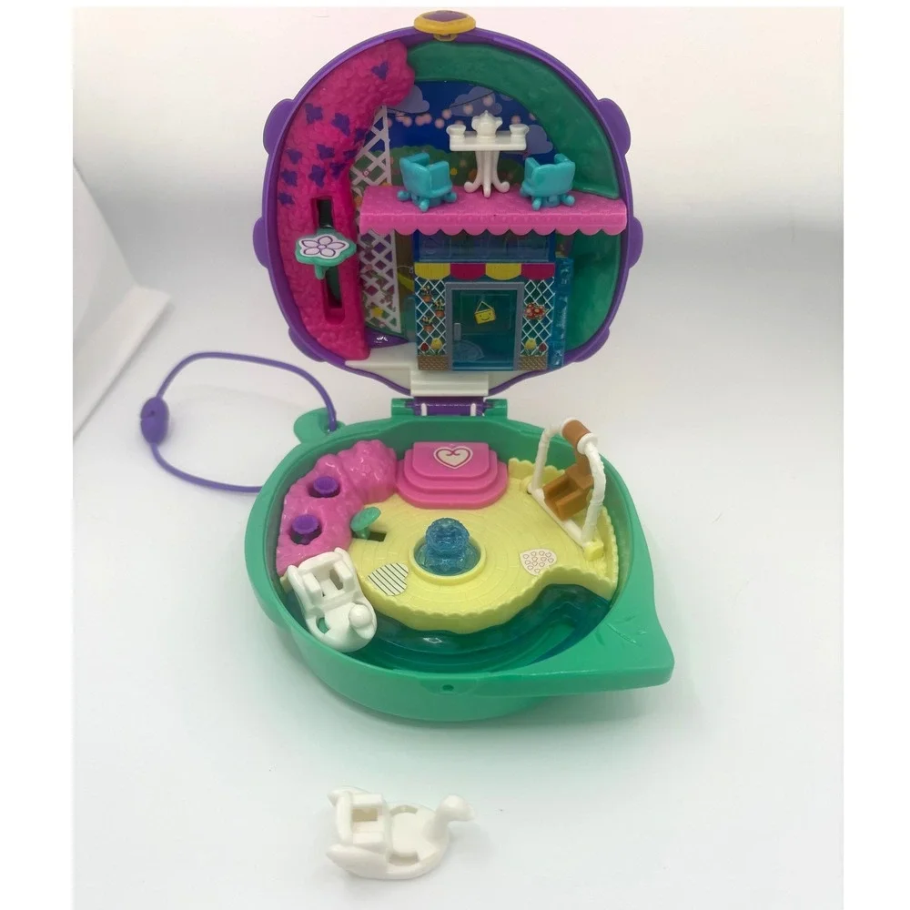 Polly Pocket Lil Ladybug Garden Compact Playset Mattel Purple Pink Green GKJ48